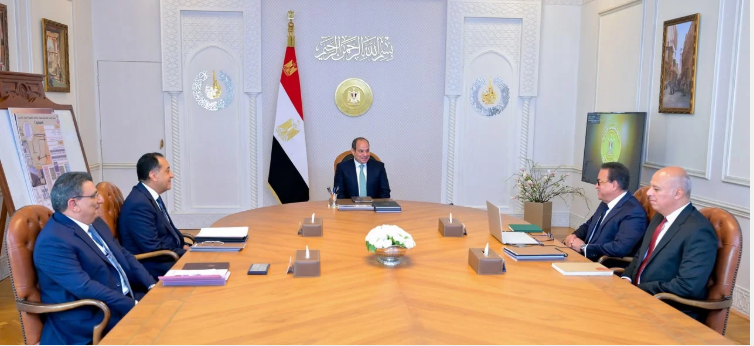 الرئيس السيسي يتابع الموقف التنفيذي لمنظومة التأمين الصحي الشامل